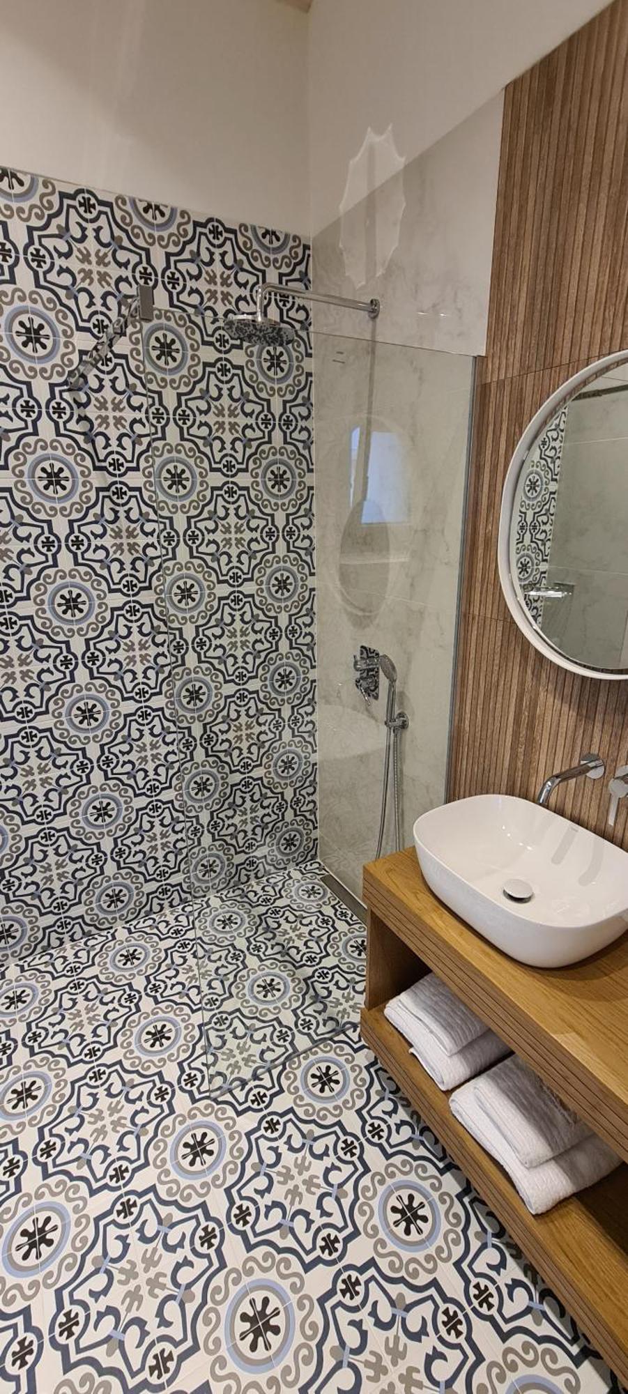 Costa Anastasia_Sea View Suites Vrasná Pokoj fotografie